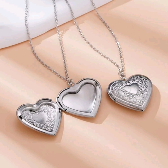 Jewelry - Heart Locket Necklace